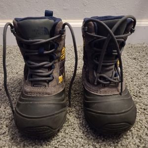 The North Face Snow Boots size 11 boys